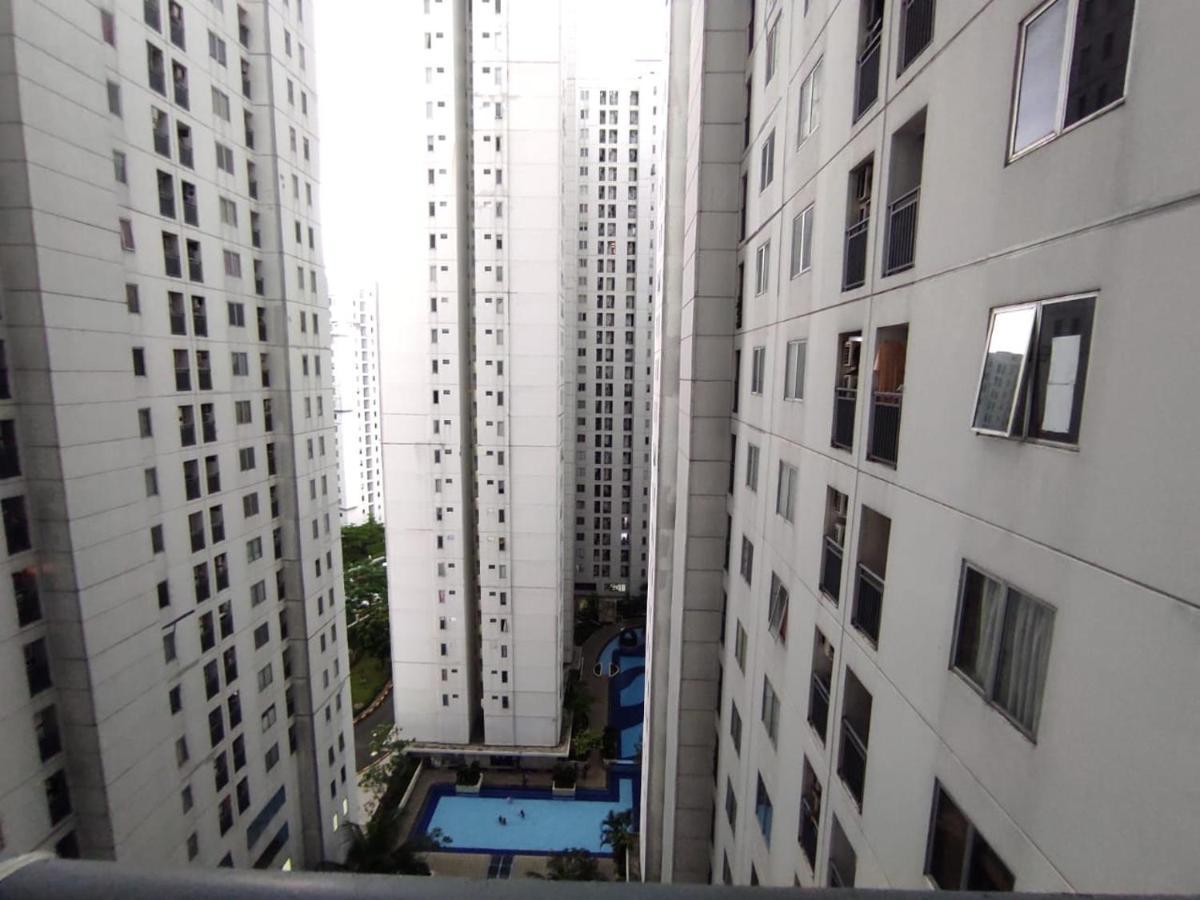 Apartemen Bassura City By Maezura Property Jakarta Exteriör bild
